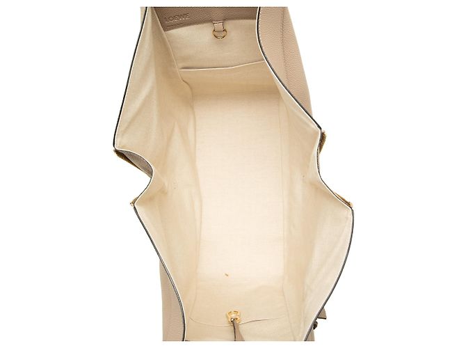 Bolsa Satchel Hammock LOEWE Medium em pele de vitelo granulada Bege - vista 4