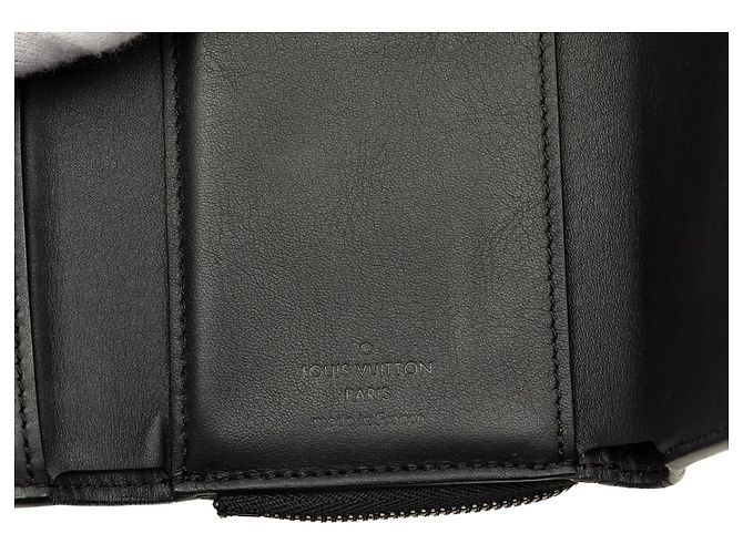 Black Louis Vuitton Monogram Taurillon Slender Pilot Wallet Small Wallets - view 5
