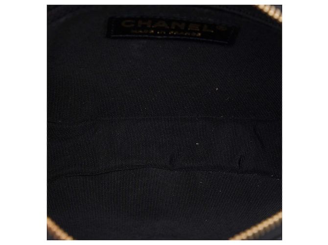 Borsa camera ovale plissettata in pelle d'agnello chevron nera Chanel Nero - vista 4