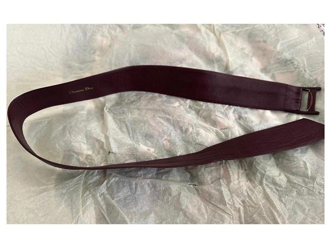 Christian Dior Gürtel aus bordeauxrotem Leder - Ansicht 6