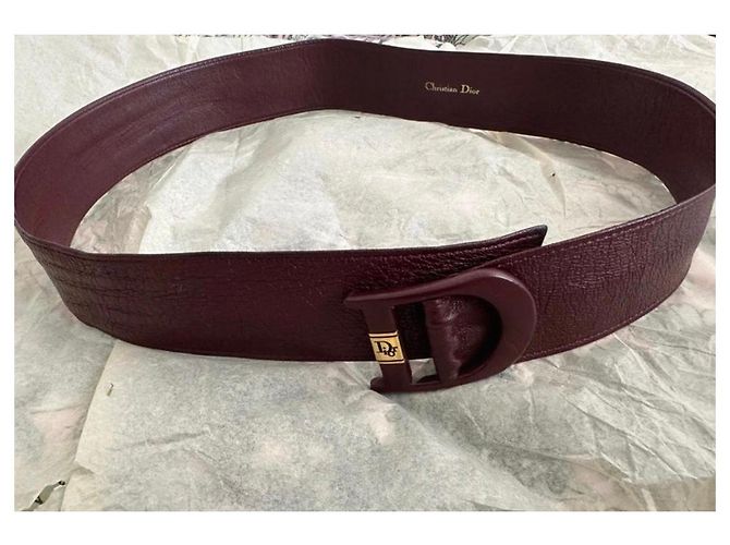 Christian Dior Gürtel aus bordeauxrotem Leder - Ansicht 7