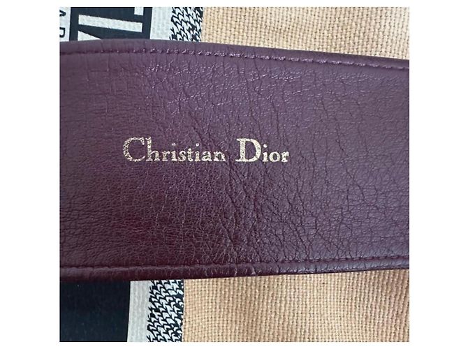 Christian Dior Gürtel aus bordeauxrotem Leder - Ansicht 8