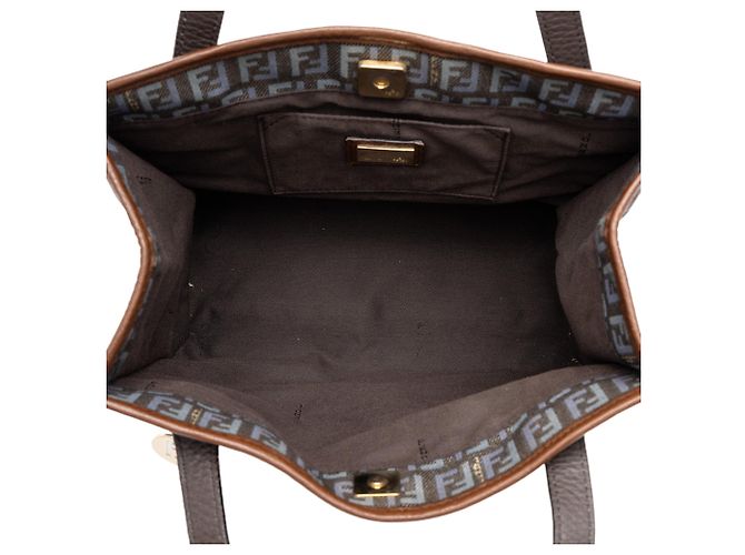 Fendi Zucchino Handtasche aus grauem Denim - Ansicht 4
