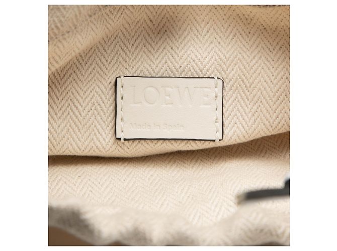 LOEWE Bicolor Leder Bucket Bag mit Fransen in Grün - Ansicht 5