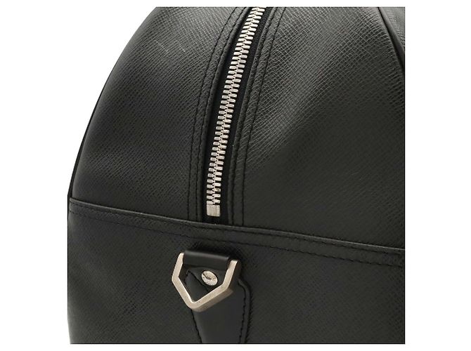 Bolsa Boston Louis Vuitton Taiga Kendall PM Preto Cinza - vista 8