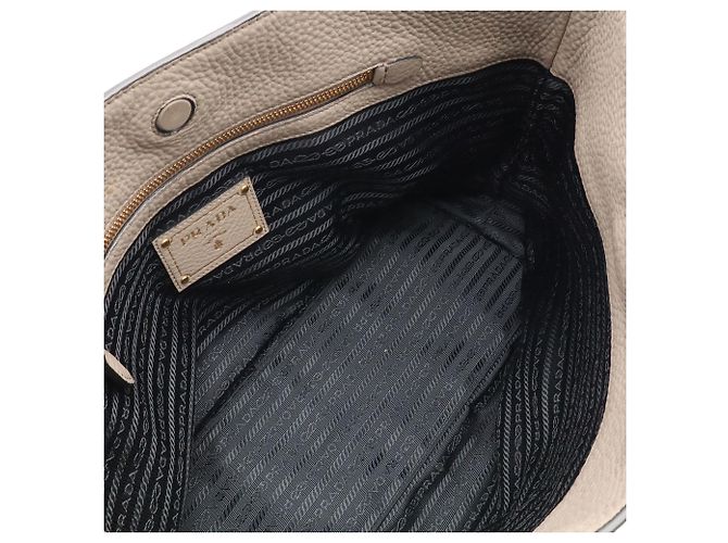 Tote Prada Schultertasche aus gräulichem Leder Grau - Ansicht 8