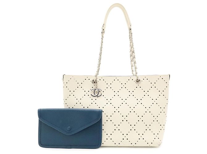 Chanel Perforierte Tote Bag Blau Roh - Ansicht 2