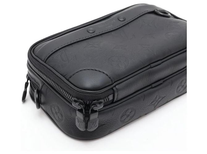Louis Vuitton Monogram Shadow Alpha Wearable Wallet Nero - vista 6