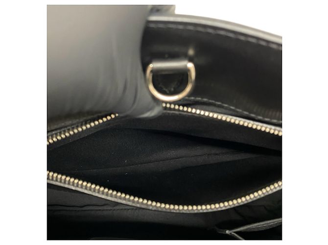 Saco de mão Louis Vuitton Passy PM em couro Epi Preto - vista 10