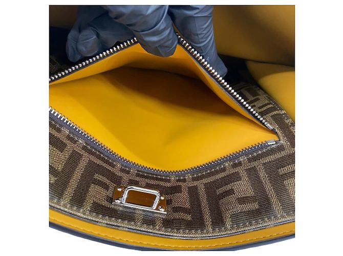 Borsa a mano/Borsa a tracolla Fendi Peekaboo X-Lite in pelle Marrone - vista 10