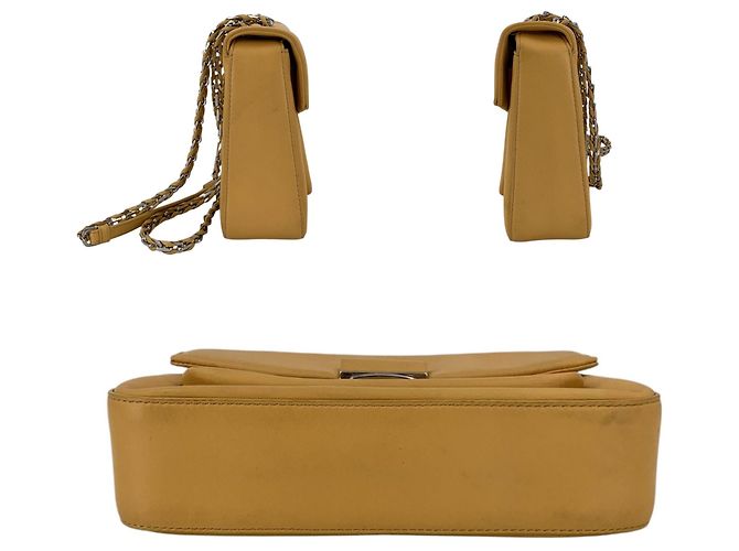 Fendi Borsa a tracolla a baguette in pelle nappa gialla Giallo - vista 4