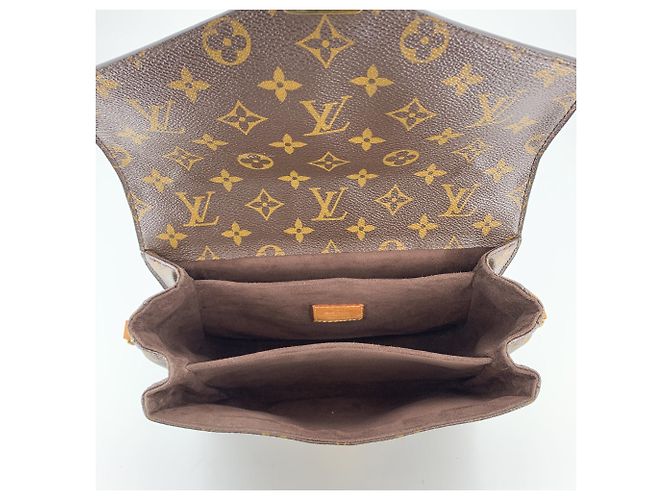 Louis Vuitton Borsa a tracolla Pochette Metis in tela marrone - vista 5