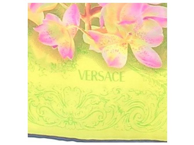 Lenço Versace de seda rosa e verde 90 cm - vista 2