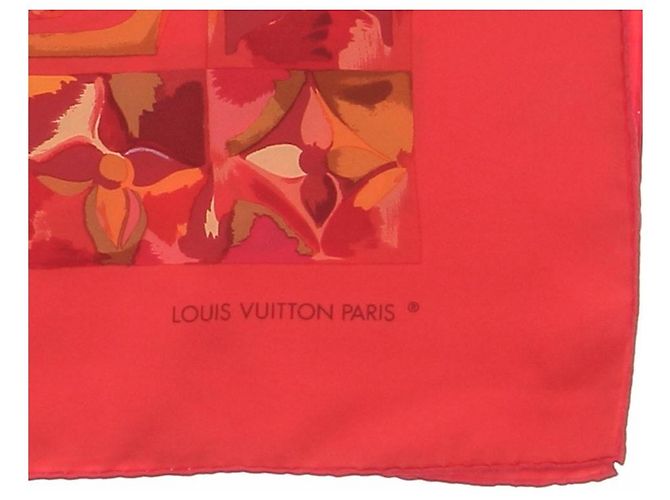 Foulard Louis Vuitton en soie rouge 90x90 cm - vue 3
