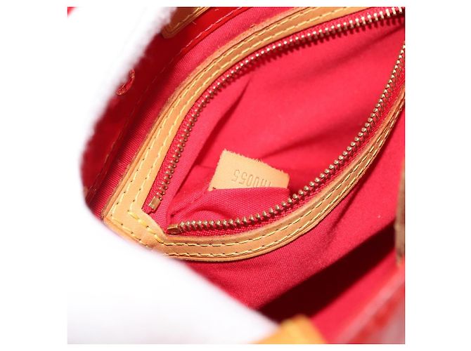 LOUIS VUITTON Monogram Vernis Reade PM Hand Bag Red Rouge M91088 LV - vista 12
