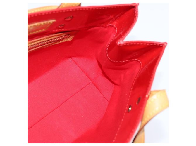 LOUIS VUITTON Monogram Vernis Reade PM Hand Bag Red Rouge M91088 LV - vista 17