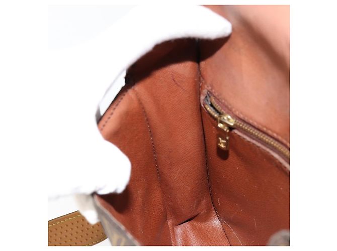 LOUIS VUITTON Monogram Saint Cloud GM Shoulder Bag M51242 LV - vue 24