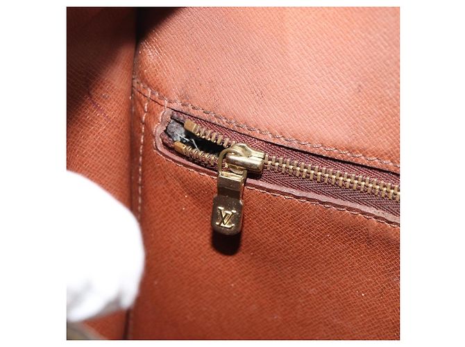 LOUIS VUITTON Monogram Saint Cloud GM Shoulder Bag M51242 LV - vue 25