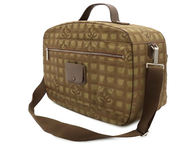 Borsa Boston Chanel in nylon kaki e pelle Cachi - vista 3