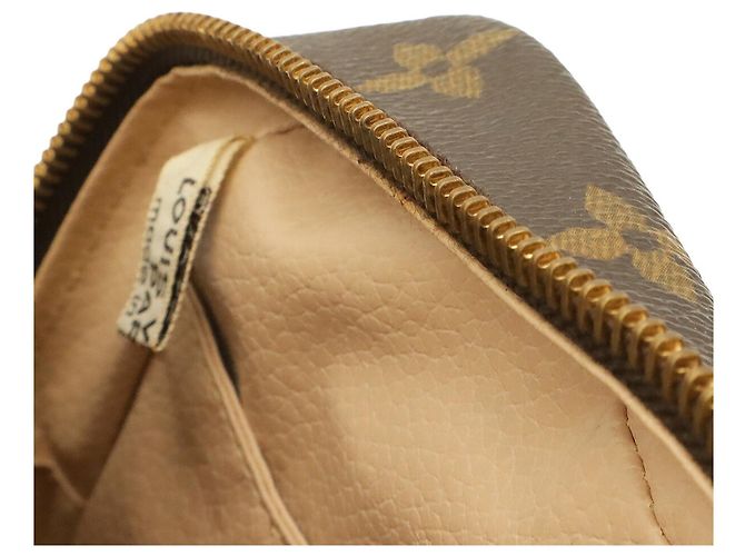 Louis Vuitton Monogram Trousse Toilette 23 Clutch Bag Marrone - vista 7