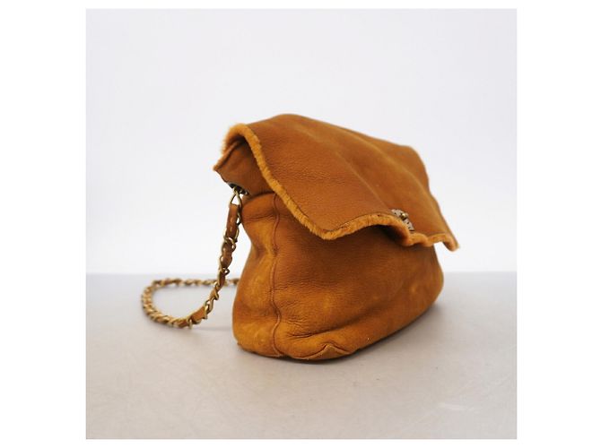 Bolso de hombro Chanel de gamuza marrón Castaño - vista 2