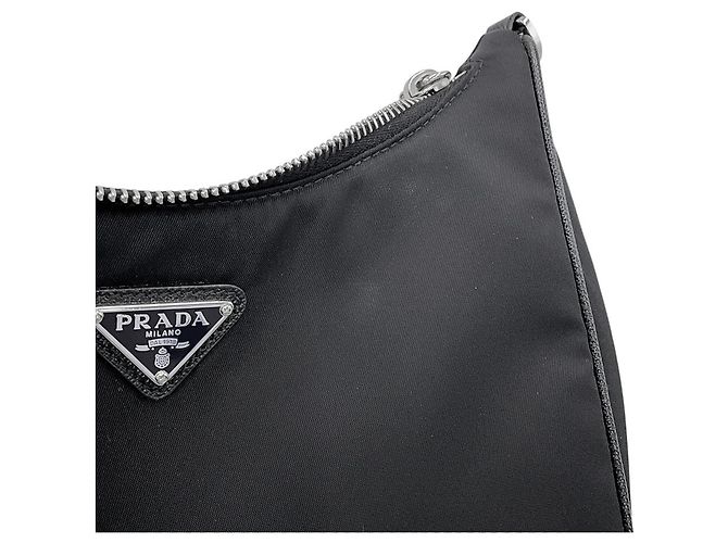 Bolsa de Ombro Prada Re-Edition 2005 Preto - vista 7