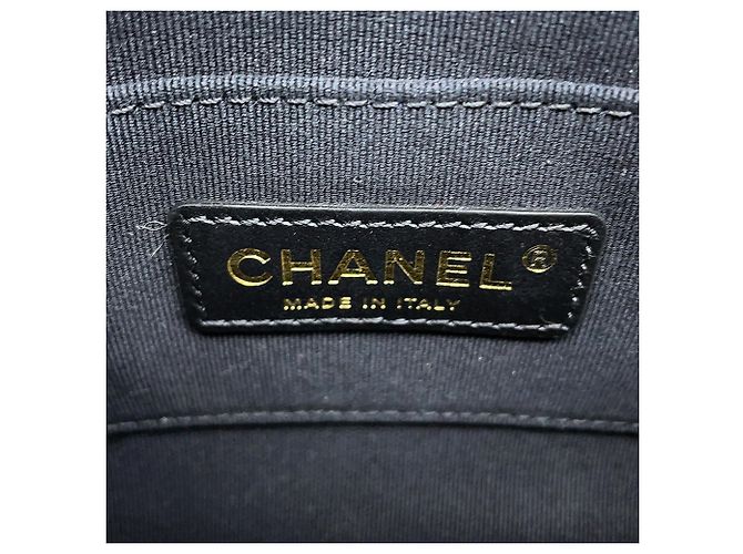 Bolso de hombro Chanel Mini Matelassé de piel de cordero Negro - vista 15