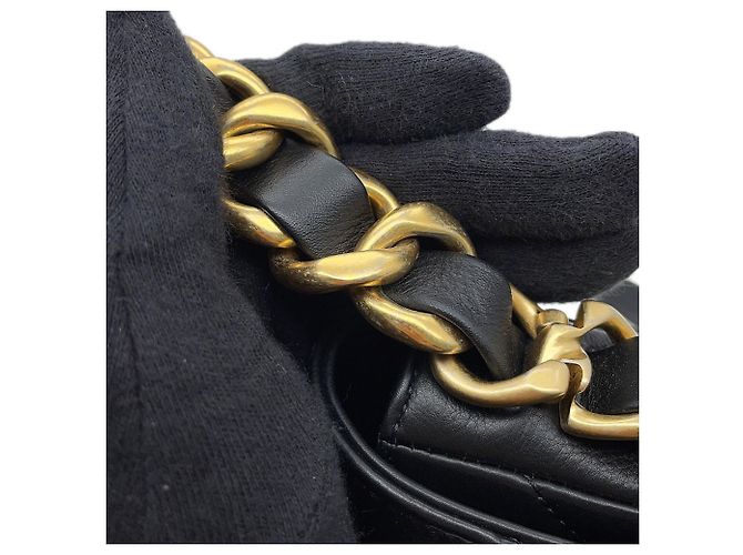 Borsa a tracolla Chanel Matelassé Small in pelle d'agnello nera Nero - vista 12