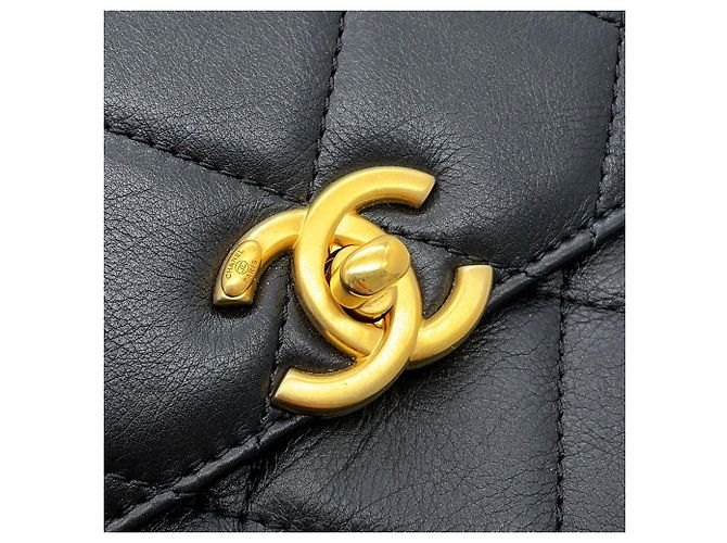 Borsa a tracolla Chanel Matelassé Small in pelle d'agnello nera Nero - vista 14