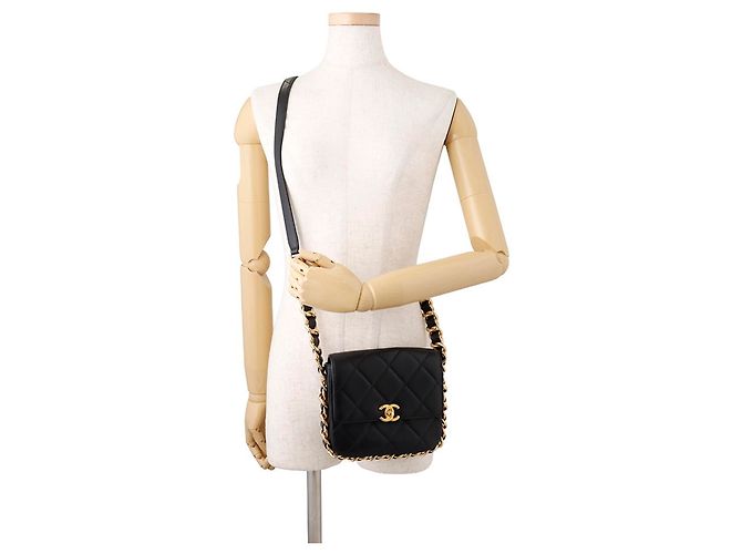 Borsa a tracolla Chanel Matelassé Small in pelle d'agnello nera Nero - vista 4