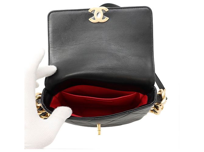 Borsa a tracolla Chanel Matelassé Small in pelle d'agnello nera Nero - vista 6