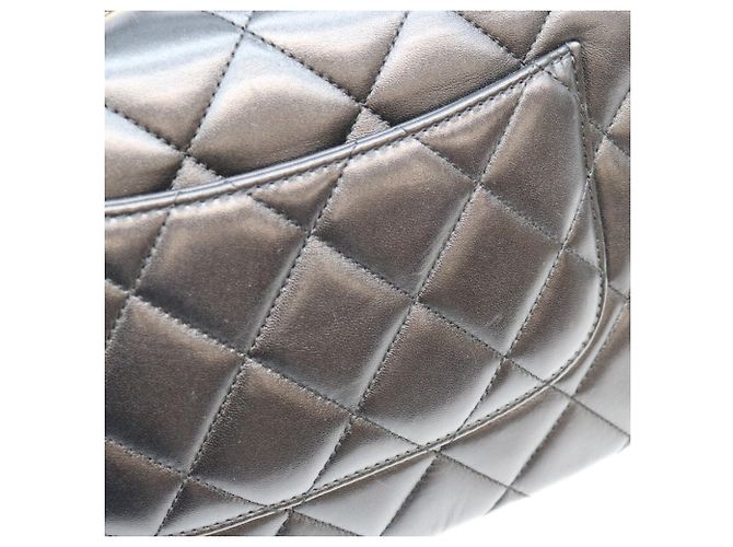 Chanel Trendy CC Small Schultertasche aus schwarzem Lammleder - Ansicht 8