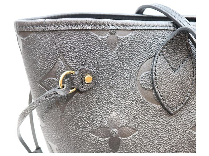 Bolso Tote Louis Vuitton Empreinte Neverfull MM Negro - vista 7