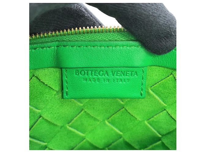 Borsa a mano Intrecciato Small Turn Pouch di Bottega Veneta - vista 15