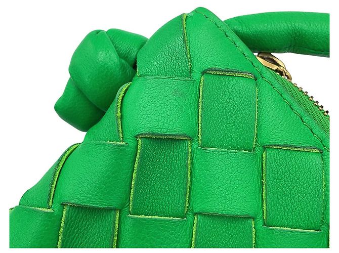 Borsa a mano Intrecciato Small Turn Pouch di Bottega Veneta - vista 7