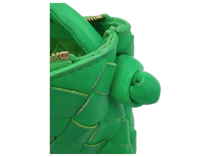 Borsa a mano Intrecciato Small Turn Pouch di Bottega Veneta - vista 9
