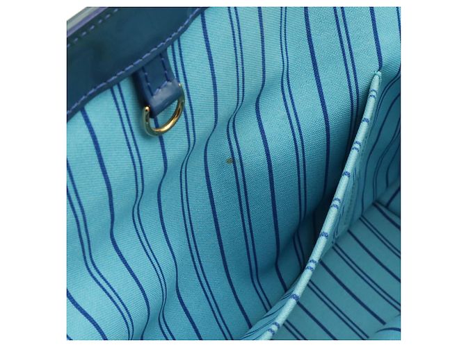 Sac Cabas Louis Vuitton Cosmic Blossom PM Bleu - vue 9