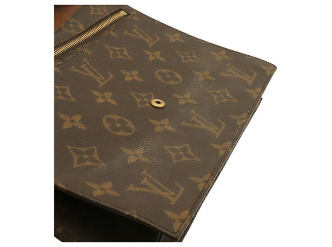 Louis Vuitton Monogram Pochette Rabba 23 Marron - vue 9