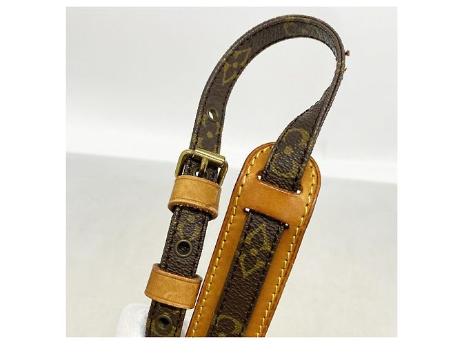 Louis Vuitton Monogram Pochette Marly Bandoulière Shoulder Bag Castaño - vista 9