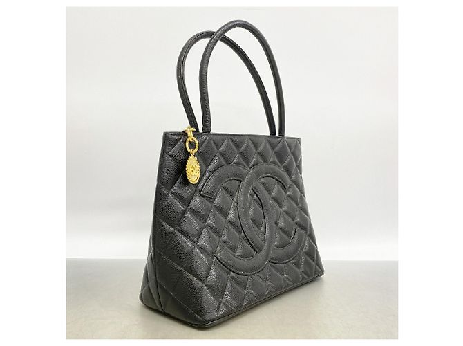 Borsa Tote Chanel in pelle di vitello grana nera Nero - vista 2