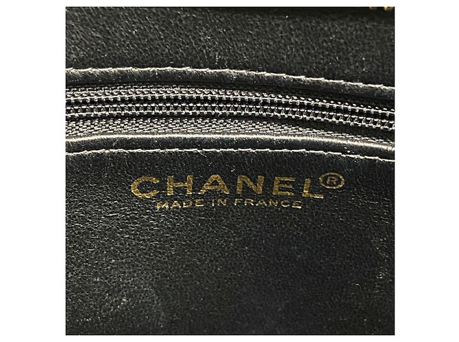 Borsa Tote Chanel in pelle di vitello grana nera Nero - vista 5