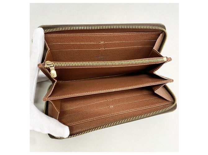 Louis Vuitton Monogram Zippy Wallet M60017 Brown - view 3