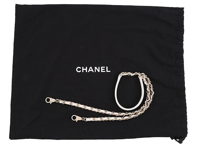 Sac à main Chanel Matelassé en White Blanc - vue 17