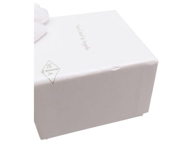 Van Cleef & Arpels Perlee Gold Pearl Small Ring in 18K Weißgold - Ansicht 6