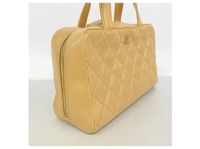 Bolsa Chanel Wild Stitch em pele de cordeiro Bege - vista 2