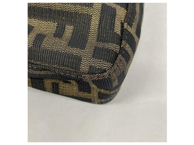 Fendi Zucca Schultertasche aus Nylon-Canvas Braun - Ansicht 9