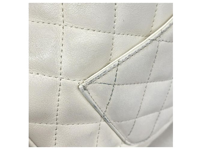Borsa a tracolla Chanel Cambon in pelle di agnello bianca e nera Nero Bianco - vista 8