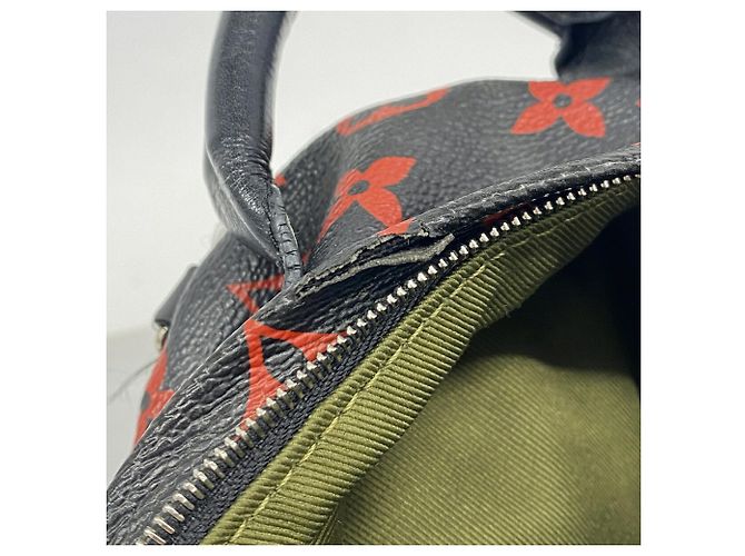 Mochila MINI Louis Vuitton Monogram Infra Rouge Palm Springs Negro Roja - vista 6