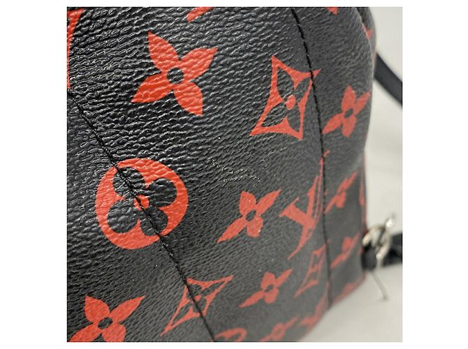 Mochila MINI Louis Vuitton Monogram Infra Rouge Palm Springs Negro Roja - vista 7