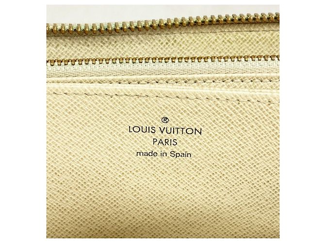 Louis Vuitton Damier Azur Zippy Wallet White - view 4